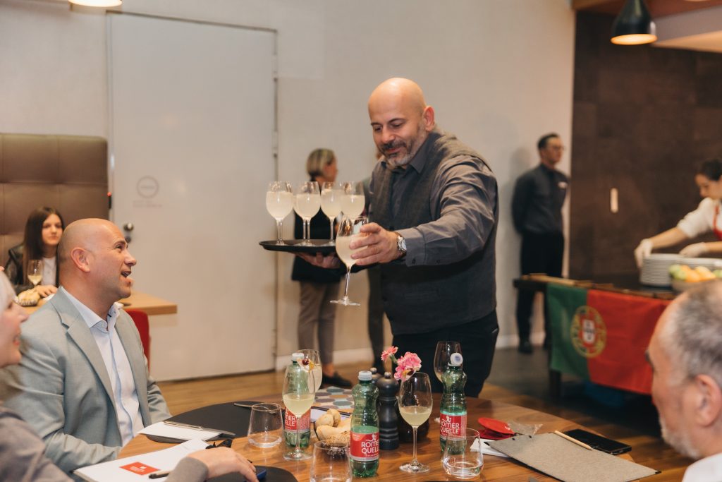 ant 1217 min uid 6906213c2ce3a